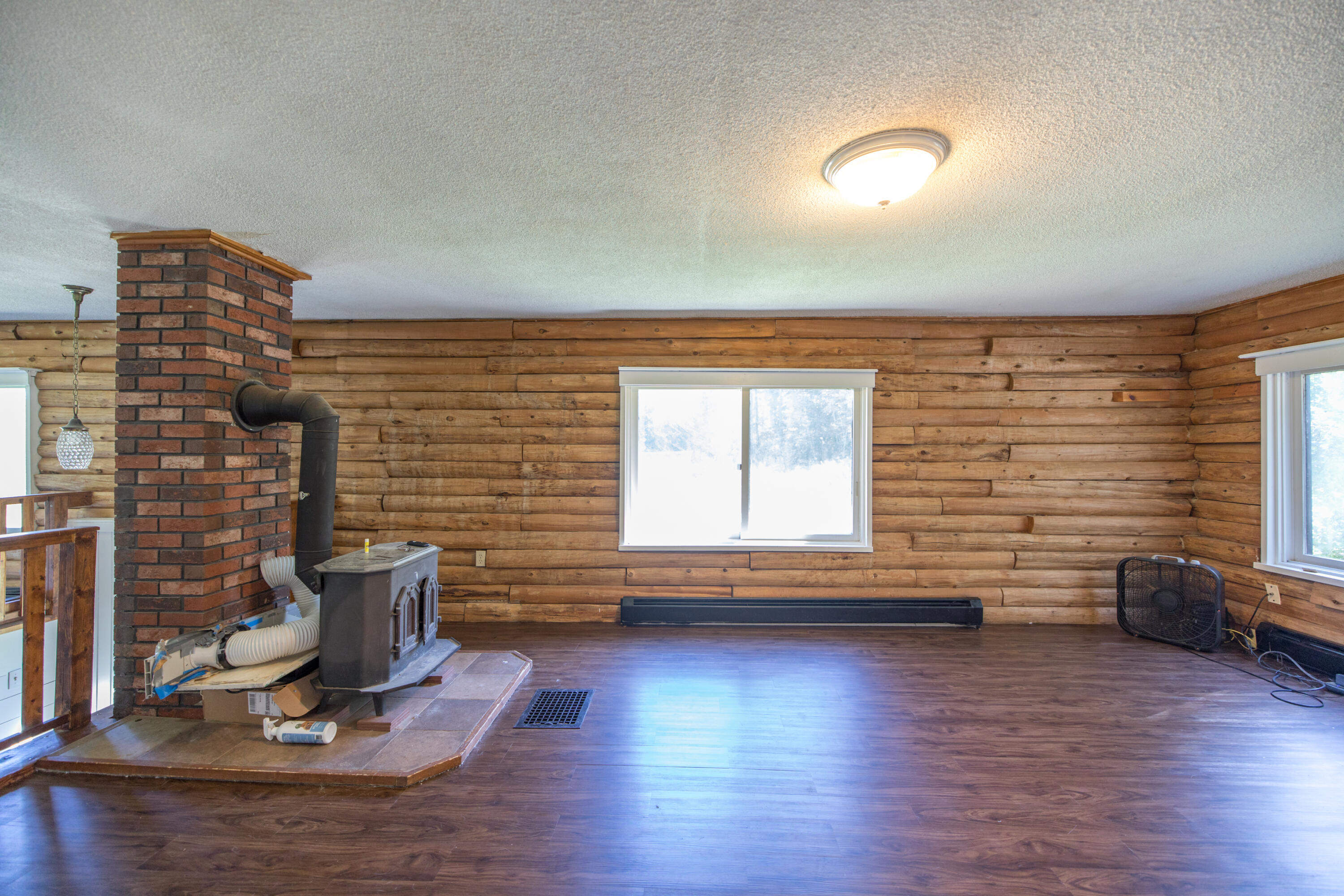 628 Norridgewock Road Fairfield, ME 04937 - Photo 16 of 47 Living room