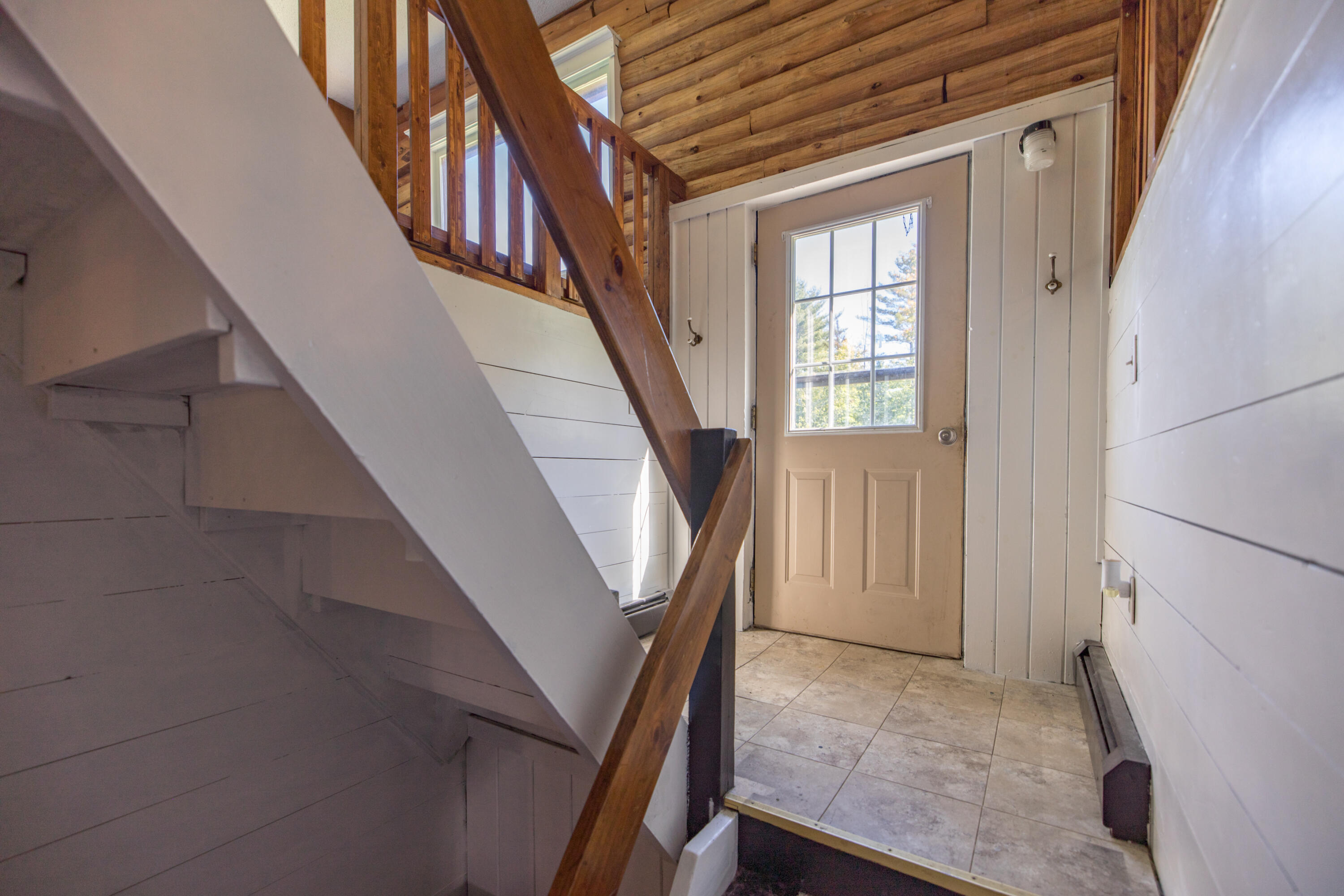 628 Norridgewock Road Fairfield, ME 04937 - Photo 40 of 47 Entryway