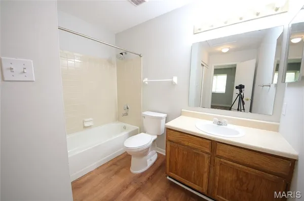 $159,000 | 2337 Sandalwood Creek Court, Unit D, Wildwood, MO 63038
