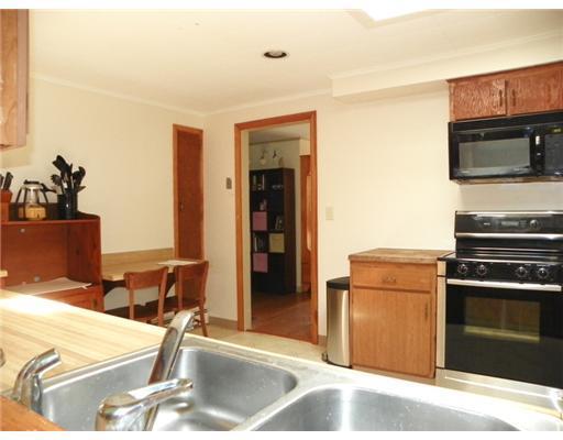 47 Intervale Road Kennebunk, ME 04043 - Photo 13 of 25 Kitchen. This picture is taken...