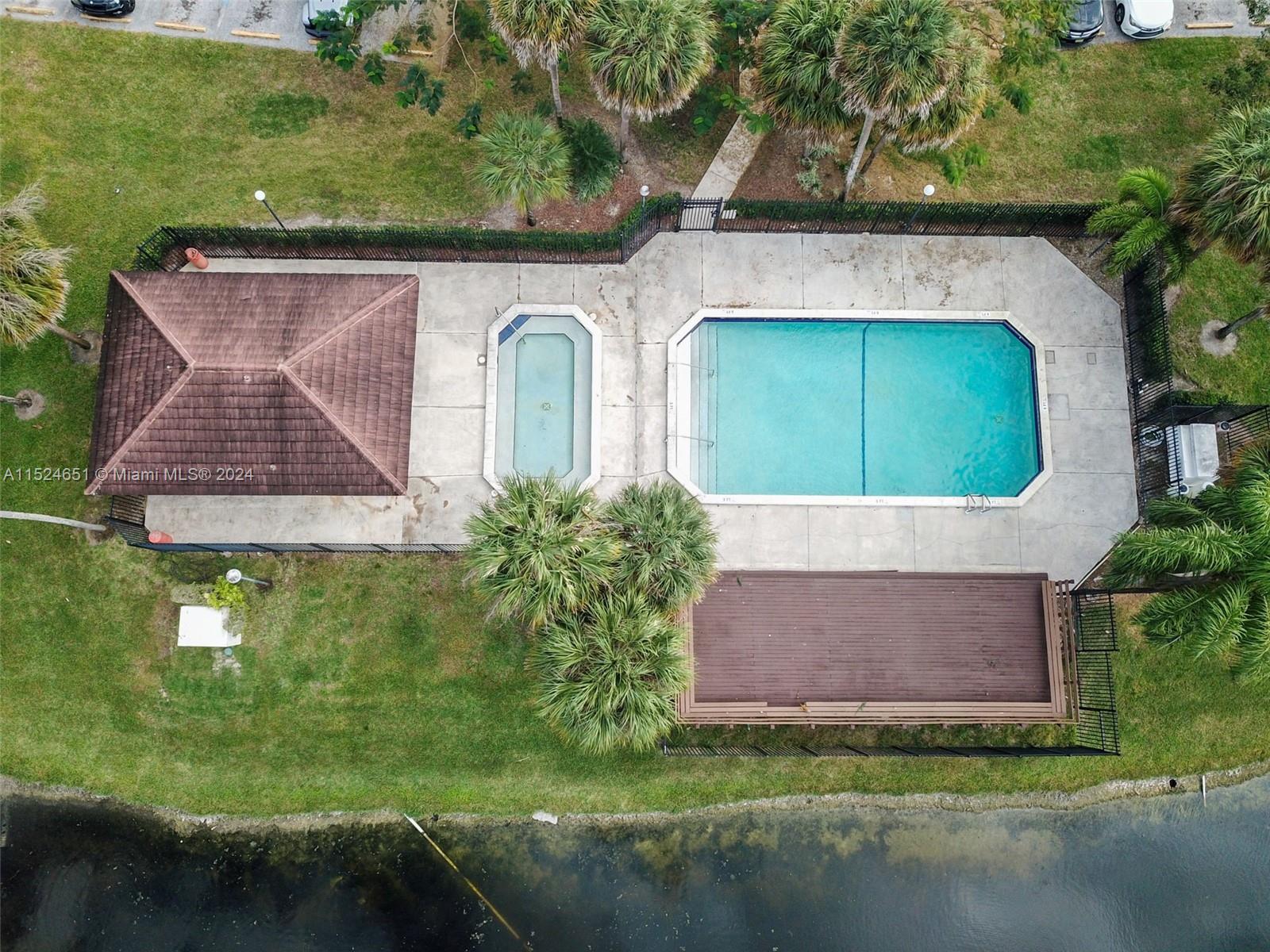 9849 Three Lakes Circle, Unit 9849 Boca Raton, FL 33428 - Photo 34 of 69 Gallery Image 34