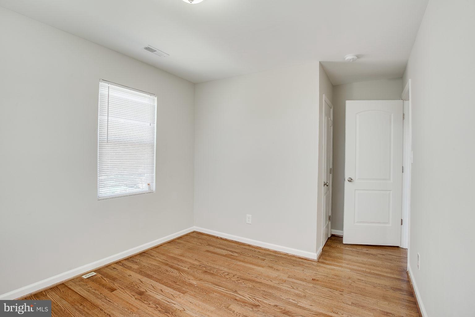 3934 Annellen Road Baltimore, MD 21215 - Photo 18 of 30 Bedroom