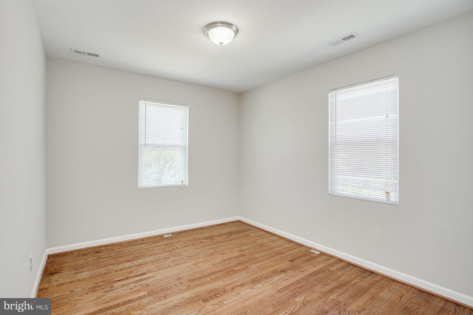 3934 Annellen Road Baltimore, MD 21215 - Photo 19 of 30 Bedroom