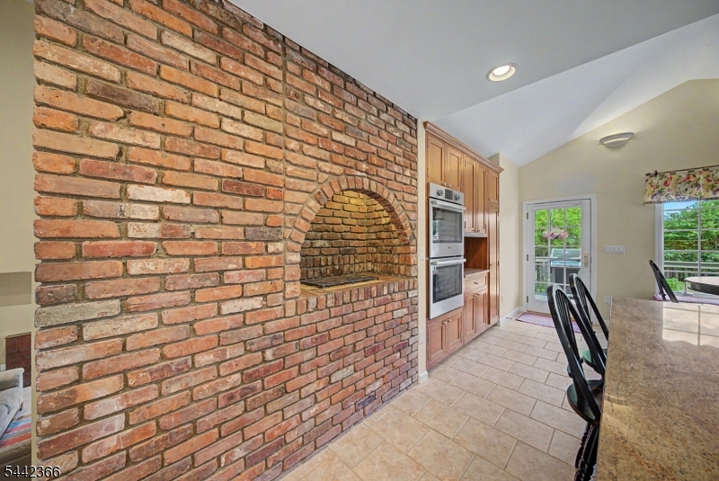28 Lyonsville Road Boonton, NJ 07005 - Photo 12 of 47