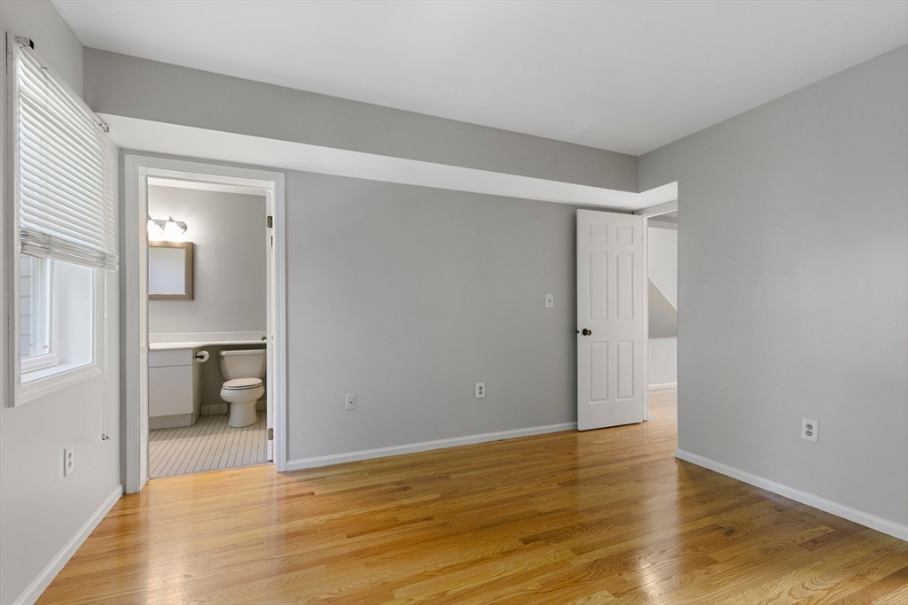 8 Locust Lane, Unit 4 Watertown, MA 02472 - Photo 20 of 42