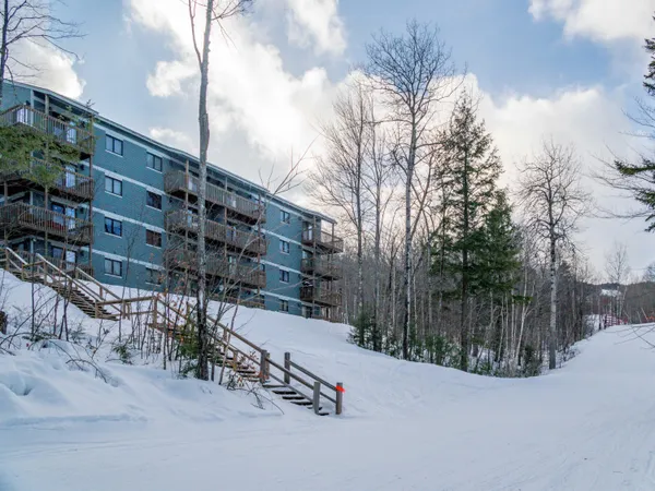 $350,000 | 8 Moonstruck Drive, Unit B303, Newry, ME 04261