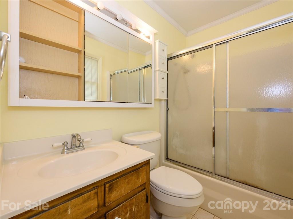 857 Pinebranch Road Rock Hill, SC 29730 - Photo 25 of 30 a bathroom with a sink a toilet and shower