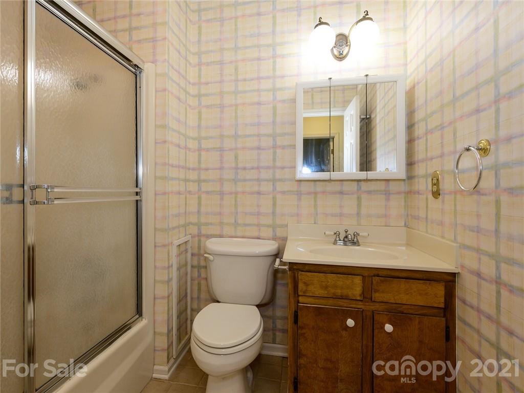 857 Pinebranch Road Rock Hill, SC 29730 - Photo 26 of 30 a bathroom with a sink toilet and shower