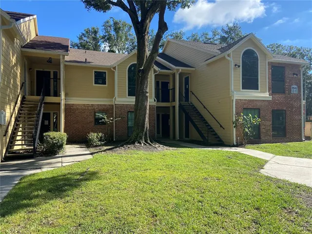 $1,250 | 8642 Mallard Reserve Drive, Unit 201, Tampa, FL 33614