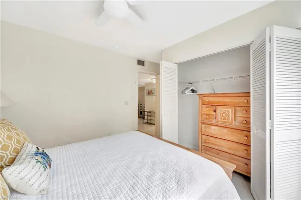 $1,950 | 1925 Courtyard Way, Unit F101, Naples, FL 34112