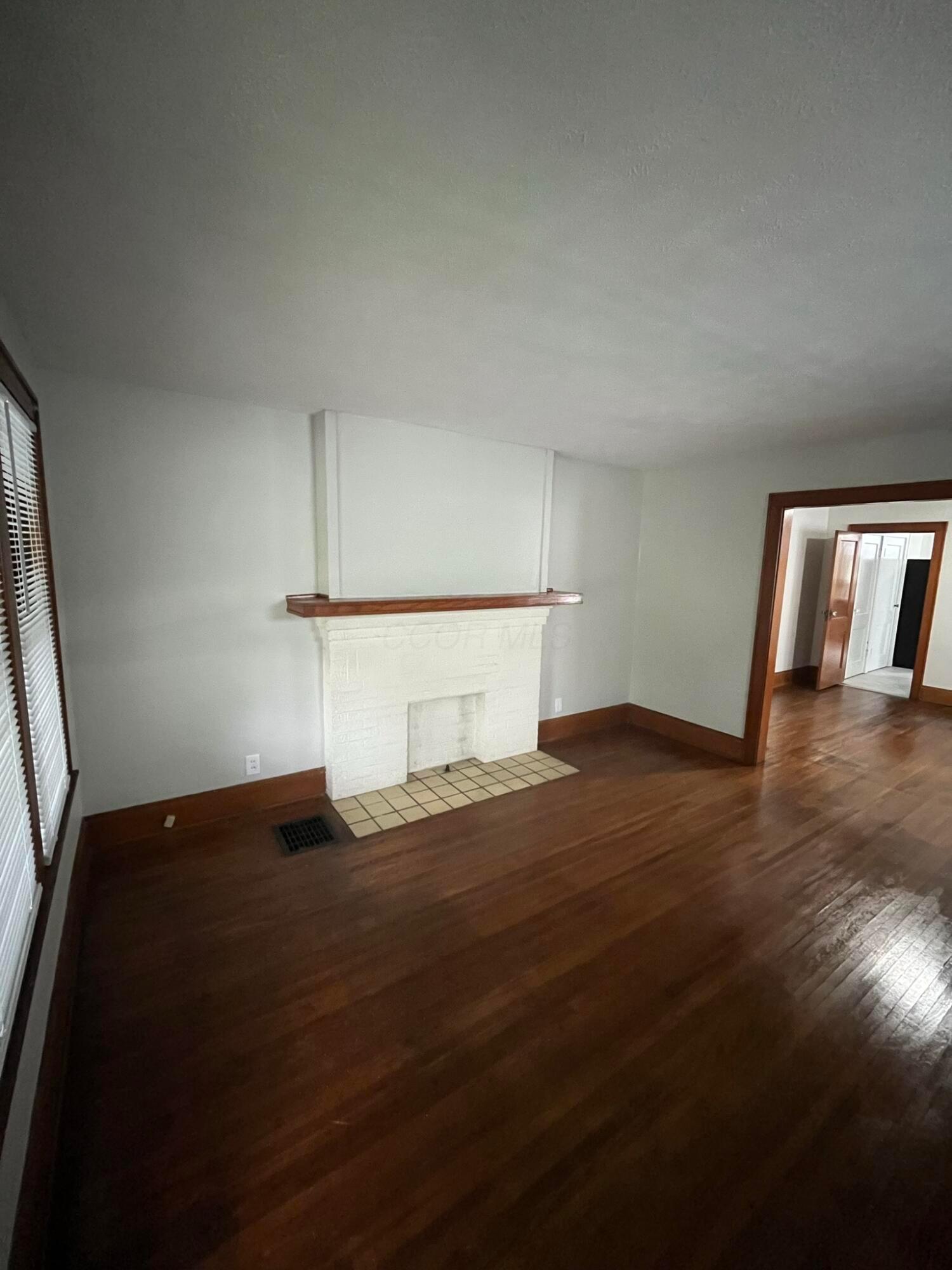 178 West Weber Road Columbus, OH 43202 - Photo 2 of 29 IMG_1357