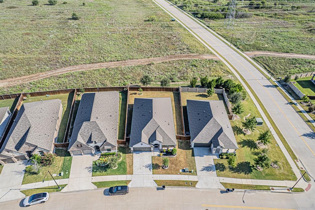 10269 Hanks Creek Road Fort Worth, TX 76126 - Photo 36 of 40 a view of pool and outdoor space