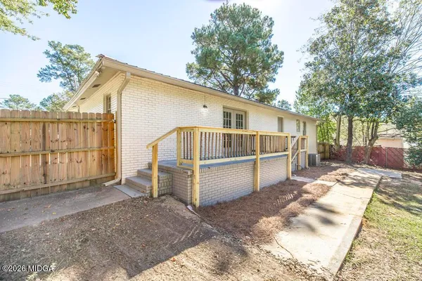 $1,650 | 1270 Lake Valley Road, Macon, GA 31210