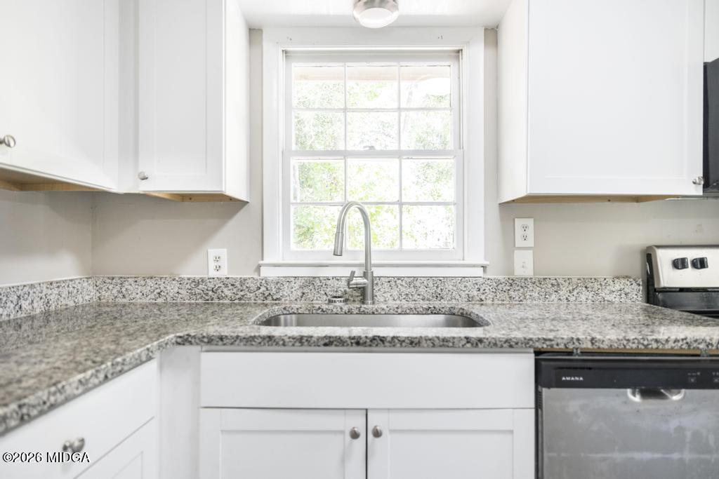 1270 Lake Valley Road Macon, GA 31210 - Photo 9 of 24 1270 Lake Valley Rd 12