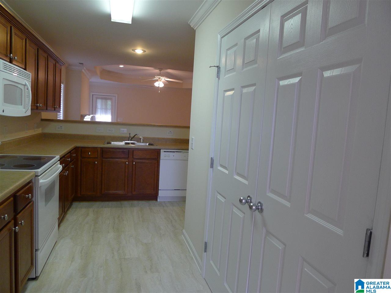 185 Springdale Road Mount Olive, AL 35117 - Photo 8 of 44