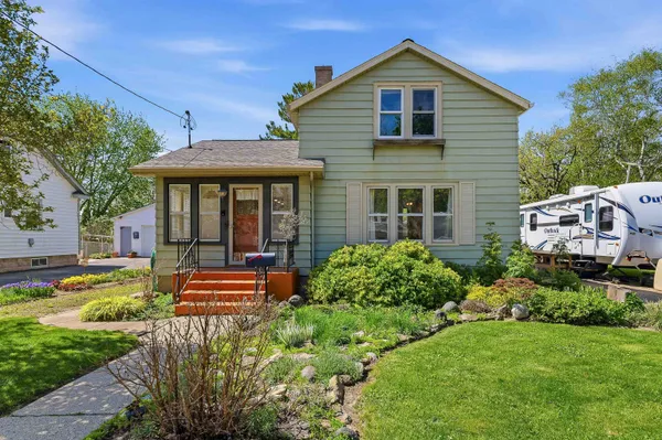 $289,900 | 218 Roller Avenue, Beaver Dam, WI 53916