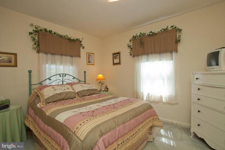 11503 Galt Avenue Silver Spring, MD 20902 - Photo 9 of 25 Bedroom #1