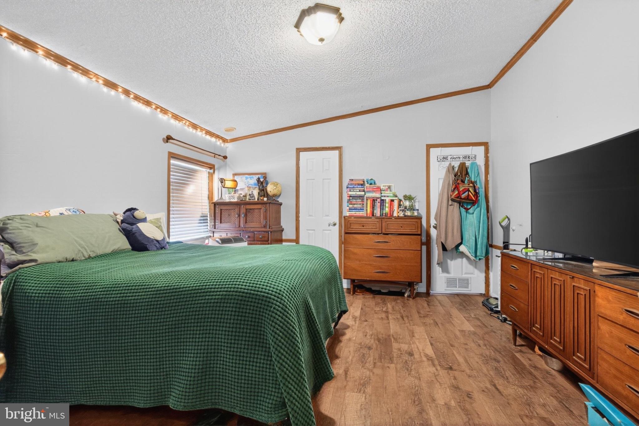 201 Northcrest Acres Lebanon, PA 17046 - Photo 20 of 22 Cozy retreat with warm ambiance.