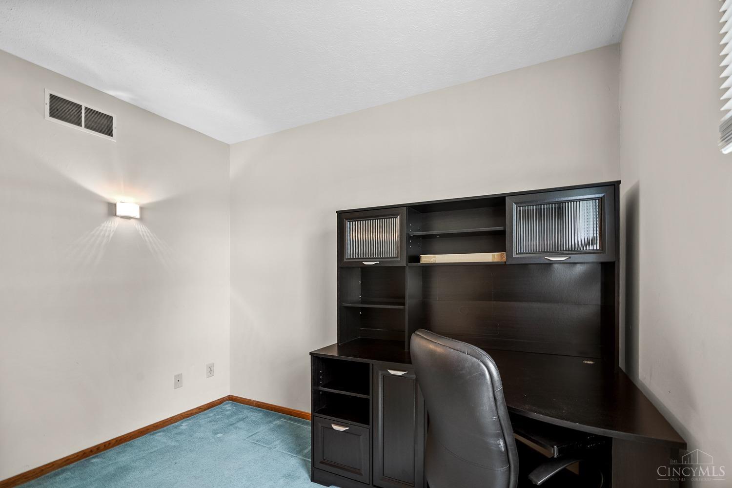 6428 Thompson Road Cincinnati, OH 45247 - Photo 32 of 62