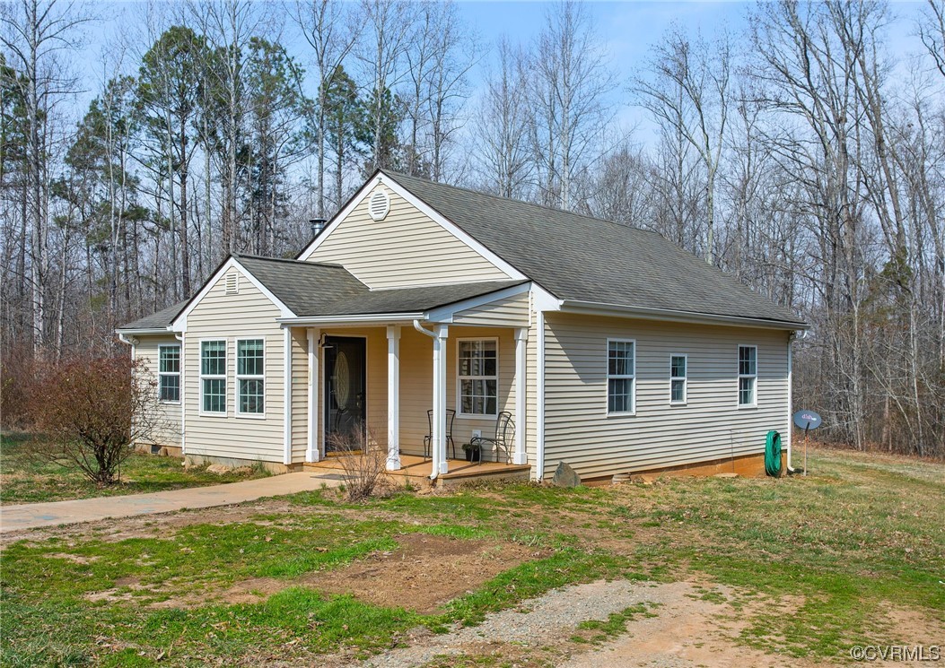 3820 Howell Road Powhatan, VA 23139 - Photo 2 of 32 Gallery Image 2