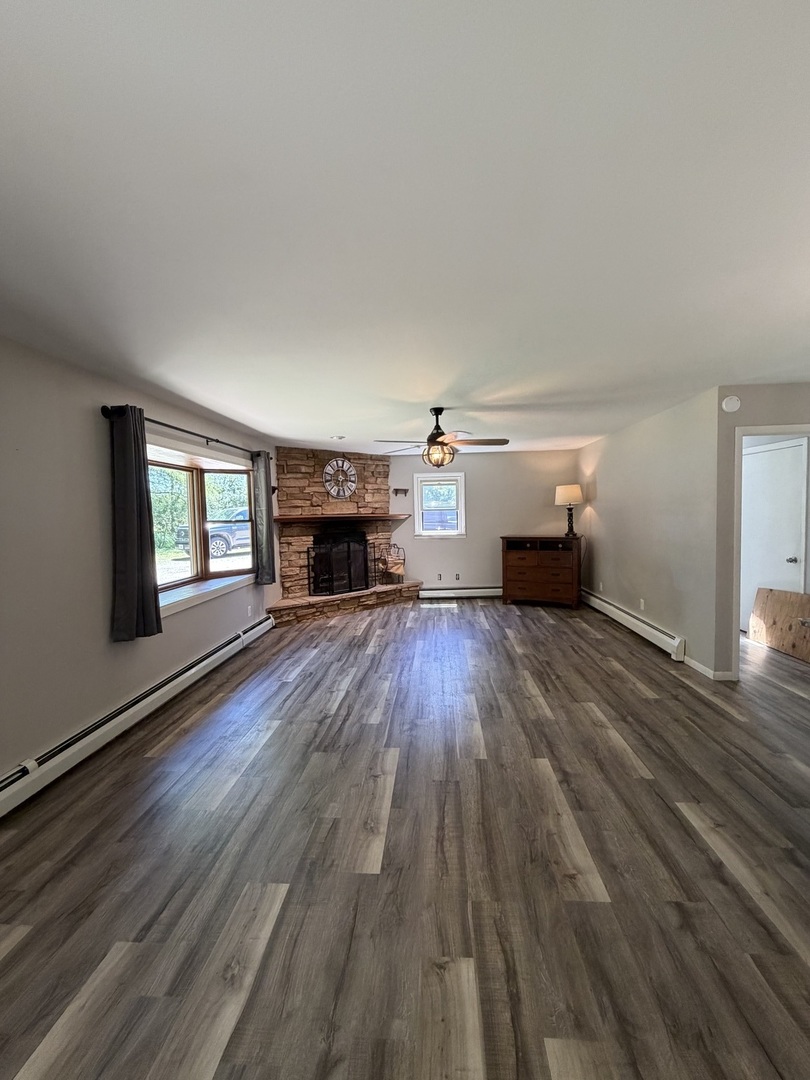 737 A Searls Road Amboy, IL 61310 - Photo 12 of 23