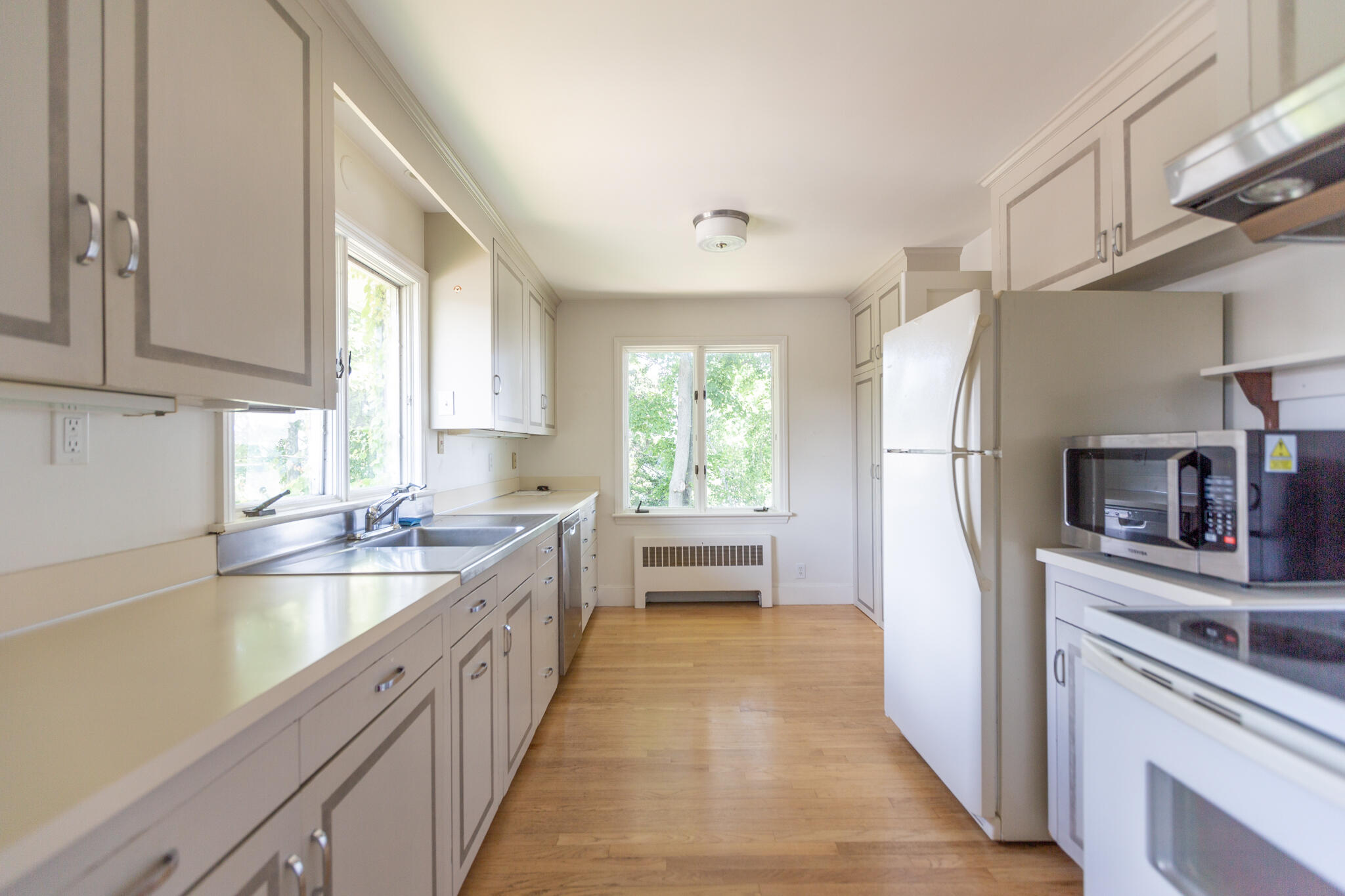 27 Surf Road Cape Elizabeth, ME 04107 - Photo 9 of 15 27 Surf Road Kitchen