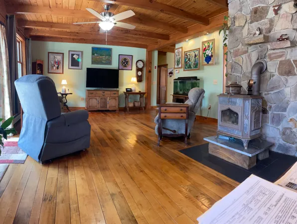 $565,000 | 533 Juniper Hill Road, Stoddard, NH 03464