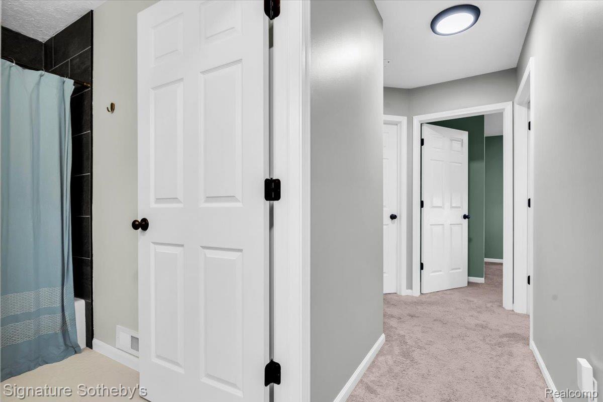 422 Coventry Lane Mason, MI 48854 - Photo 14 of 39