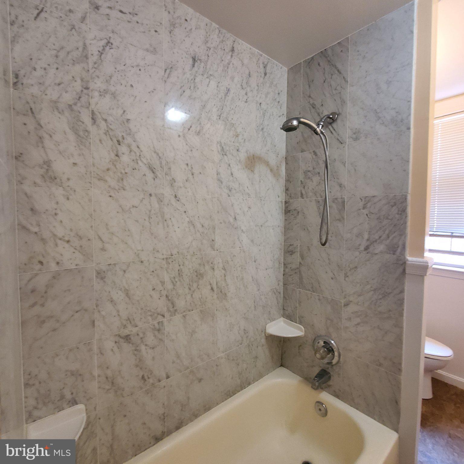 1401 Columbia Road Northwest, Unit 307 Washington, DC 20009 - Photo 24 of 37