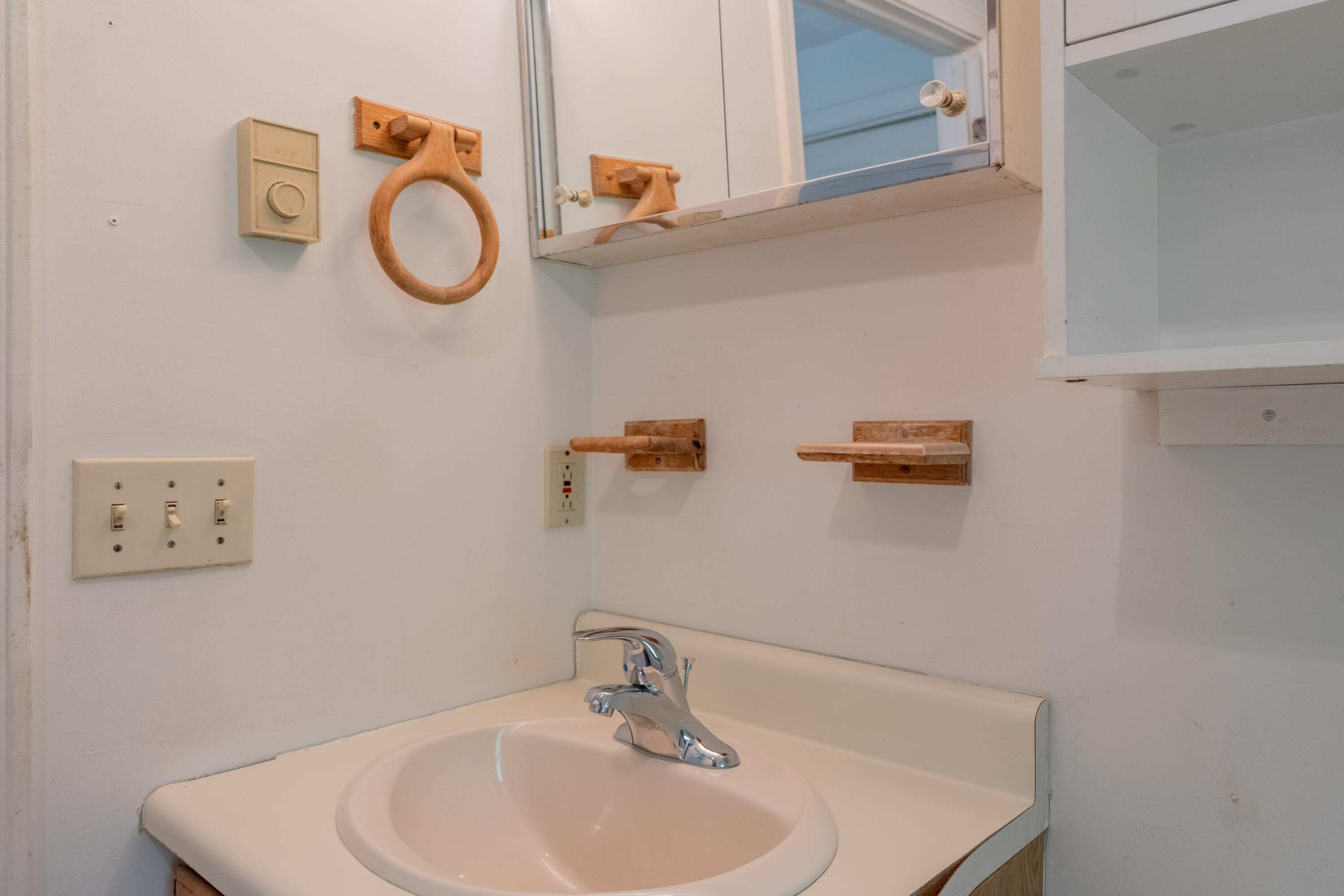 48 Pine Hill Drive, Unit 48 Bath, ME 04530 - Photo 22 of 47 3.Interior-25