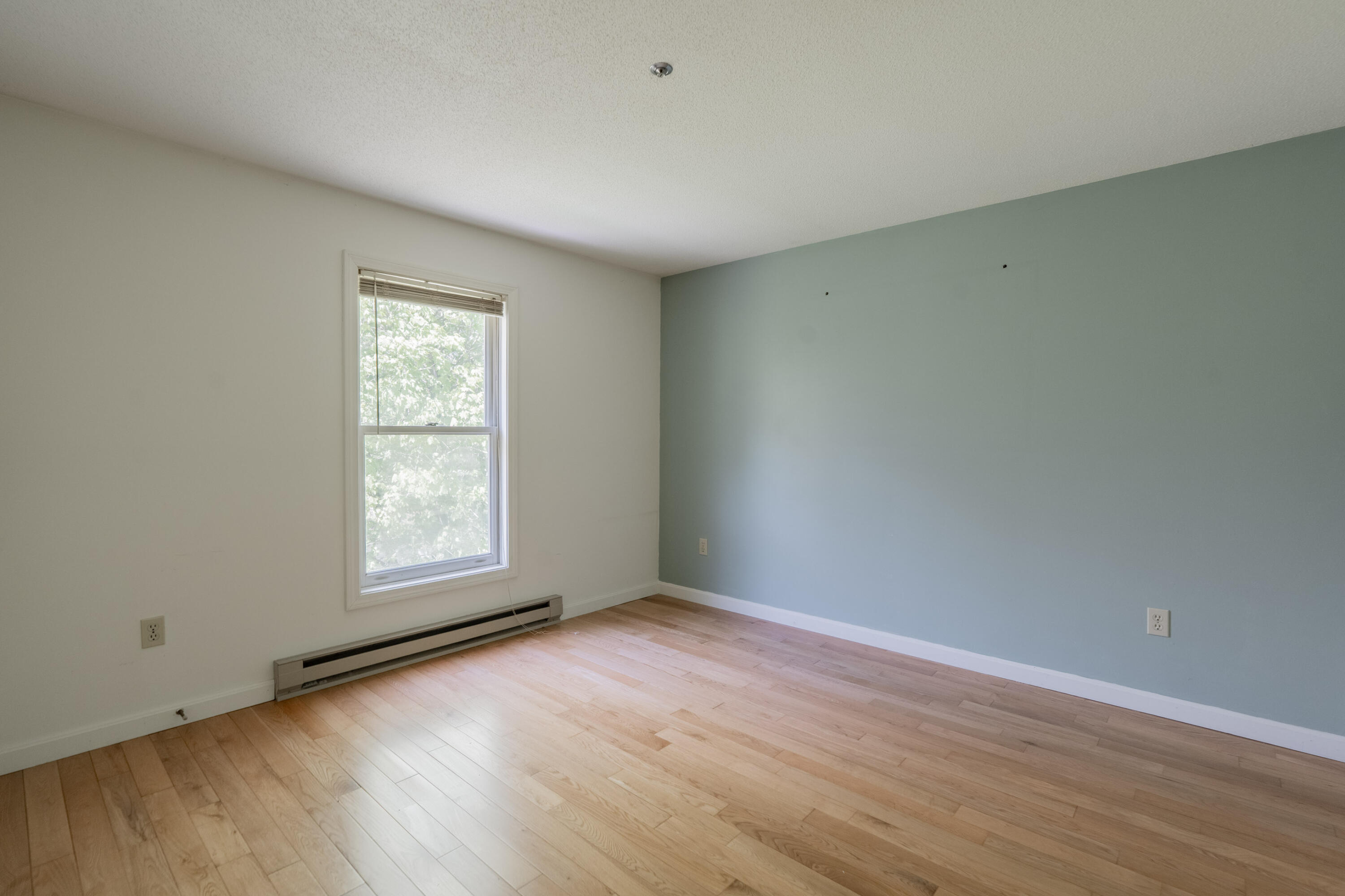 48 Pine Hill Drive, Unit 48 Bath, ME 04530 - Photo 24 of 47 3.Interior-27