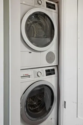 $339,000 | 21-16 35th Street, Unit 5B | Astoria