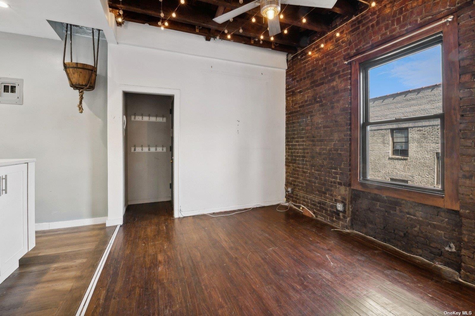 21-16 35th Street, Unit 5B Queens, NY 11105 - Photo 9 of 13