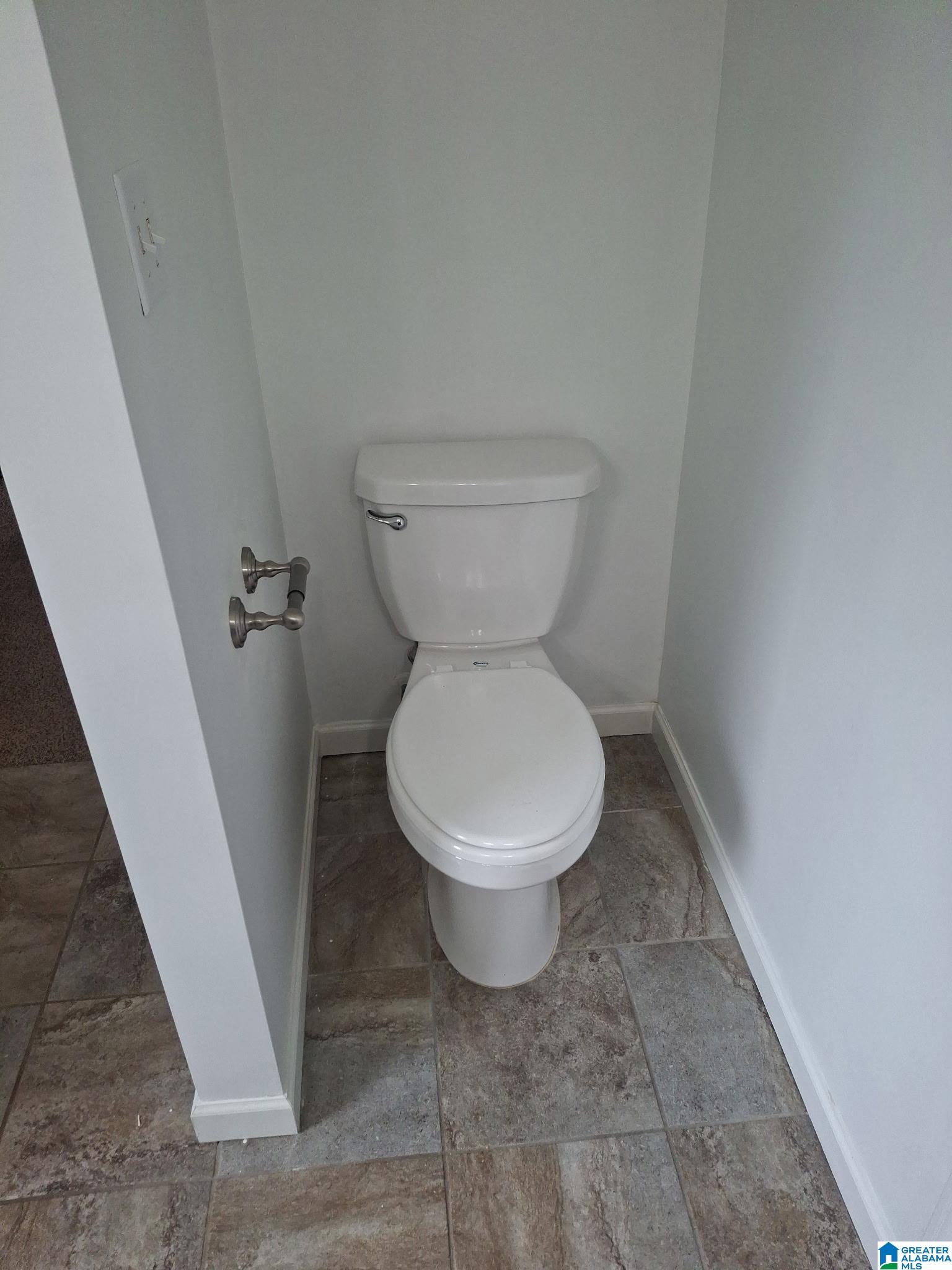 2043 Kerry Circle Calera, AL 35040 - Photo 23 of 38