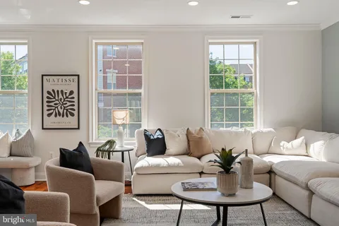 $899,000 | 406 Regatta Drive, Philadelphia, PA 19146