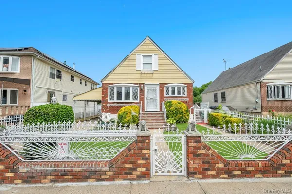 $810,000 | 137-15 169th Street | Rochdale