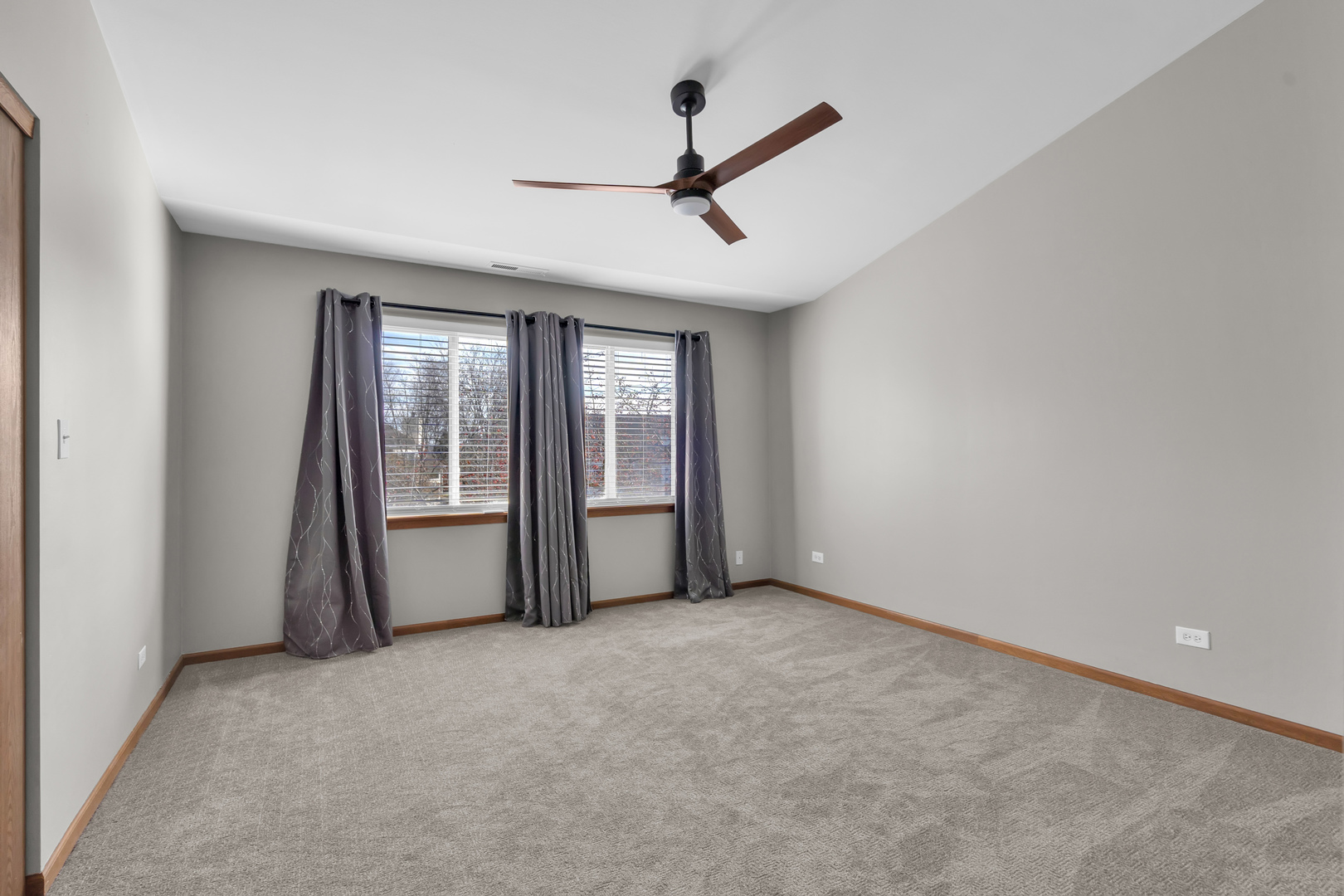 239 Camel Bend Court, Unit 4 Schaumburg, IL 60107 - Photo 16 of 22