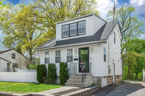 $579,000 | 31 Smallwood Avenue, Belleville, NJ 07109