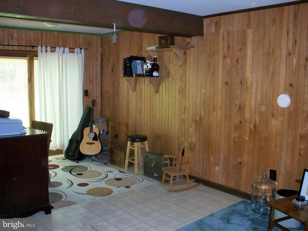 77 Browning Road Lancaster, PA 17602 - Photo 13 of 17 Gallery Image 13