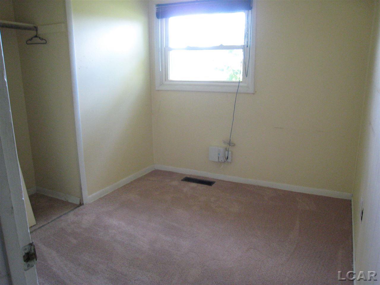 605 West Russell Road Tecumseh, MI 49286 - Photo 9 of 11 31296876-8.JPG