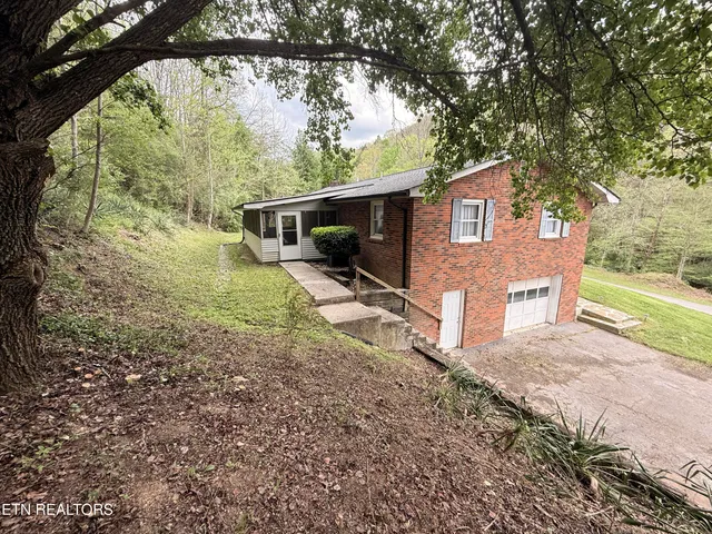 $265,000 | 739 Rock Creek Lane, La Follette, TN 37766