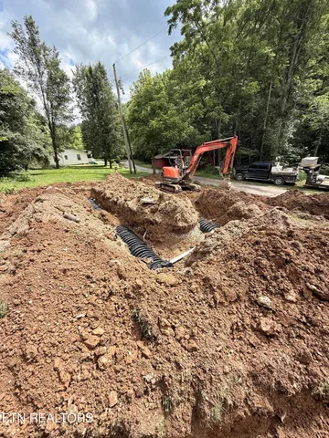 $265,000 | 739 Rock Creek Lane, La Follette, TN 37766