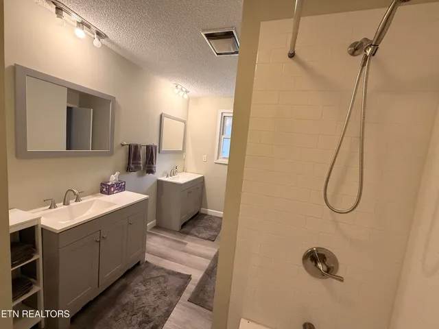 $265,000 | 739 Rock Creek Lane, La Follette, TN 37766