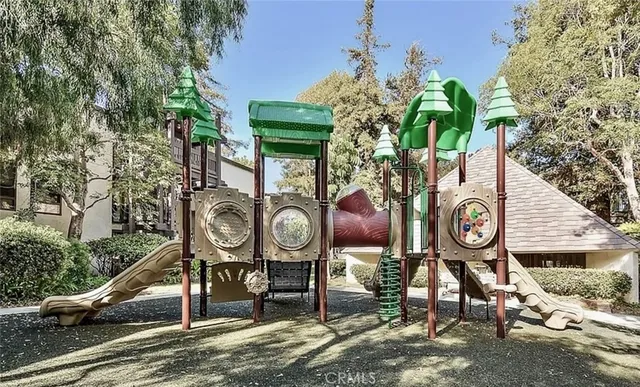 $425,000 | 7765 West 91st Street, Unit A1125, Playa del Rey, CA 90293