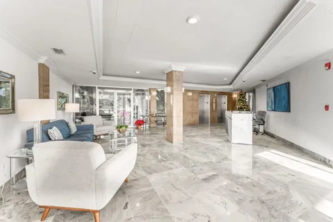 $645,000 | 3475 South Ocean Boulevard, Unit 6010, Palm Beach, FL 33480