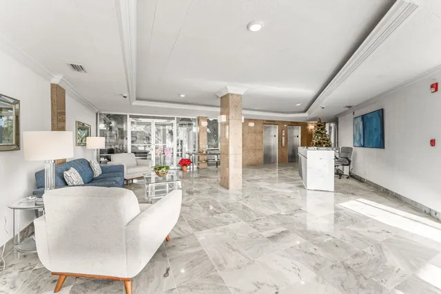 $645,000 | 3475 South Ocean Boulevard, Unit 6010, Palm Beach, FL 33480