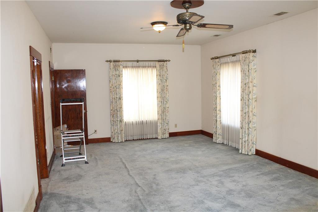 2011 South English Street Pittsburg, KS 66762 - Photo 15 of 30