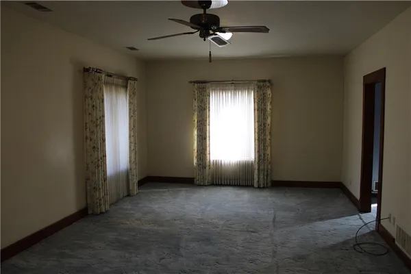 $256,000 | 2011 South English Street, Pittsburg, KS 66762