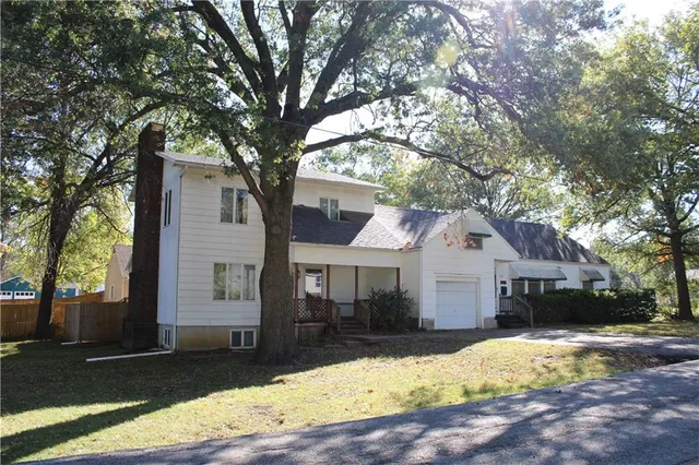 $256,000 | 2011 South English Street, Pittsburg, KS 66762