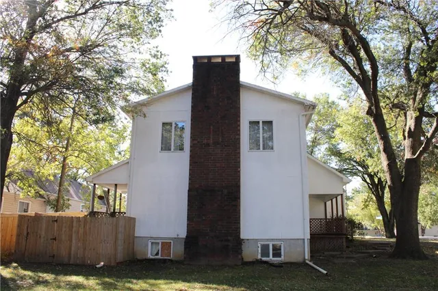 $256,000 | 2011 South English Street, Pittsburg, KS 66762